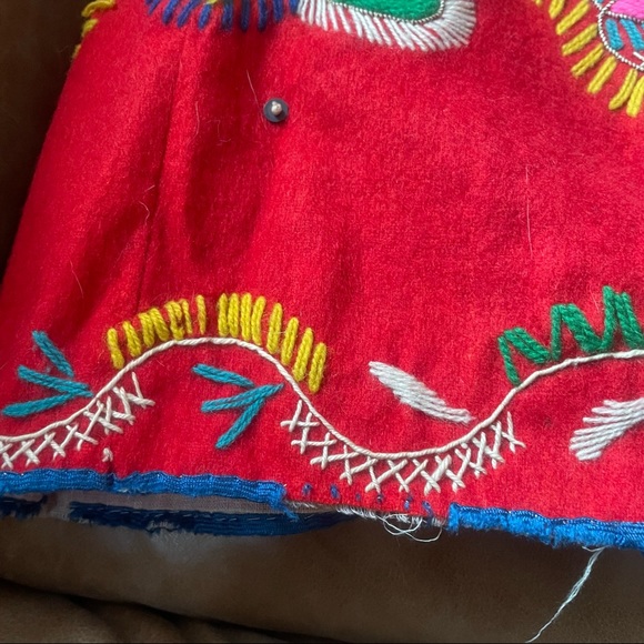 Gorgeous vintage embroidered multicolor skirt - Picture 7 of 11